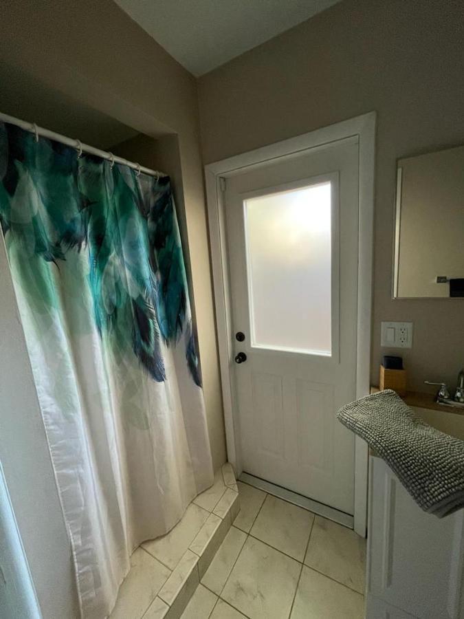 Quaint Guest Room Close To Siesta Key ซาราโซตา ภายนอก รูปภาพ