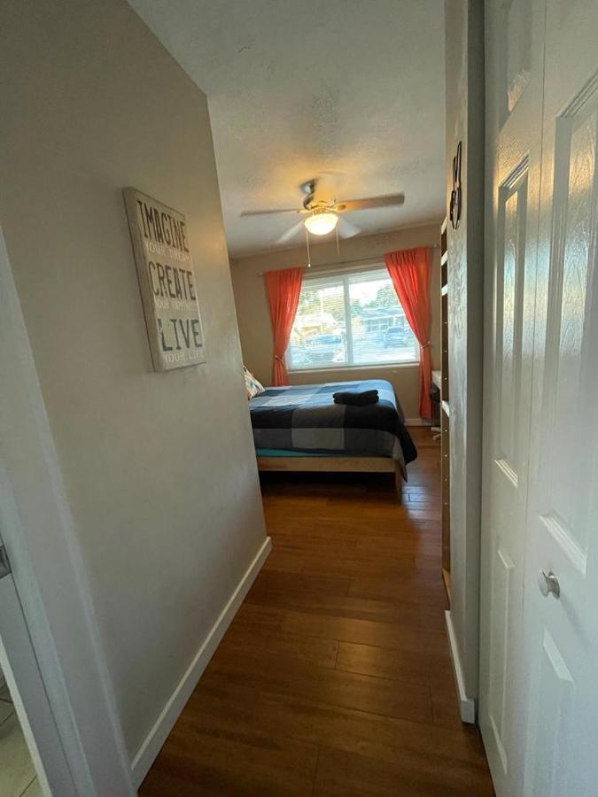 Quaint Guest Room Close To Siesta Key ซาราโซตา ภายนอก รูปภาพ